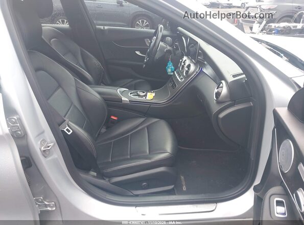 W1KWF8EBXMR616815 2021 MERCEDES-BENZ C-CLASS Silver Widok wnętrza z przodu