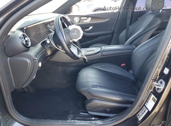 W1KZF8DB4NB077892 2022 MERCEDES-BENZ E Black წინა სალონის ხედი