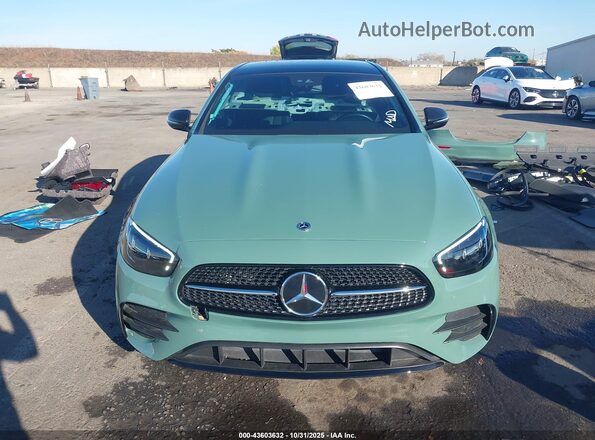 W1KZF8DB8PB164357 2023 MERCEDES-BENZ E-CLASS Green Вид задньої частини салону