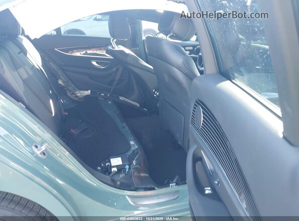 W1KZF8DB8PB164357 2023 MERCEDES-BENZ E-CLASS Green Вид наклейки з VIN-кодом