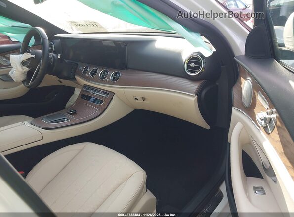 W1KZF8EB0PB184374 2023 MERCEDES-BENZ E-CLASS Белый Вид салона спереди