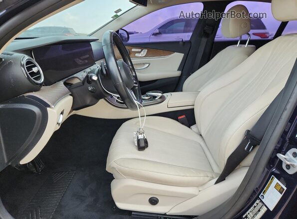 W1KZF8EB3LA841376 2020 MERCEDES-BENZ E Синий Вид салона спереди
