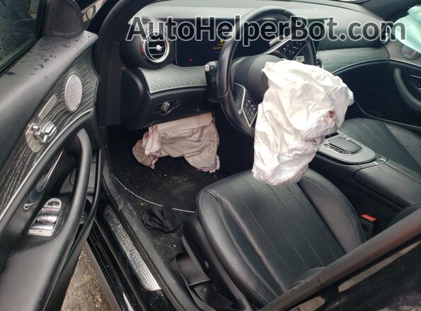 W1KZF8EB4MA877434 2021 MERCEDES-BENZ E Black Widok deski rozdzielczej