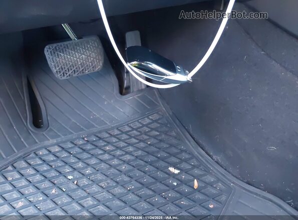 W1KZF8EB5PB183642 2023 MERCEDES-BENZ E-CLASS Gray Widok deski rozdzielczej