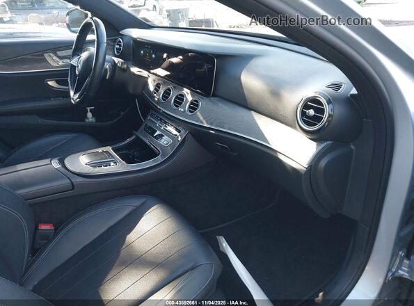 W1KZF8EB6MA872915 2021 MERCEDES-BENZ E-CLASS Silver Вид салону спереду