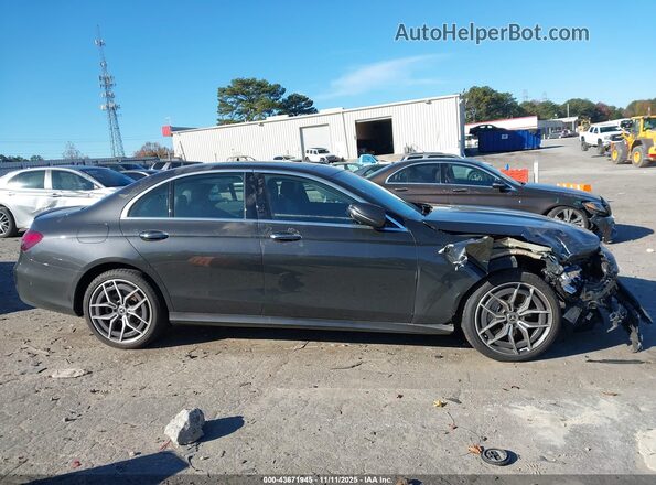 W1KZF8EB8MA893216 2021 MERCEDES-BENZ E-CLASS Черный Вид задней части салона