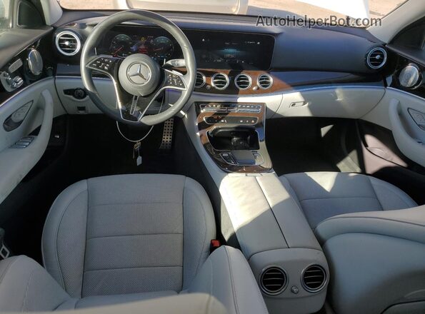 W1KZH6AB4NB016786 2022 MERCEDES-BENZ E White Вид панелі приладів