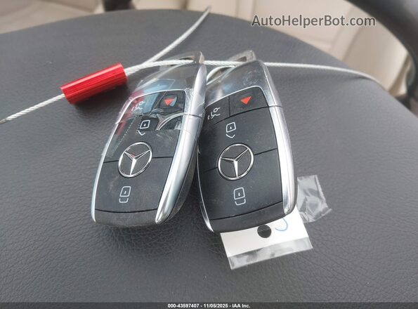 W1N0G8EB0NG117802 2022 MERCEDES-BENZ GLC 300 Белый Вид панели приборов