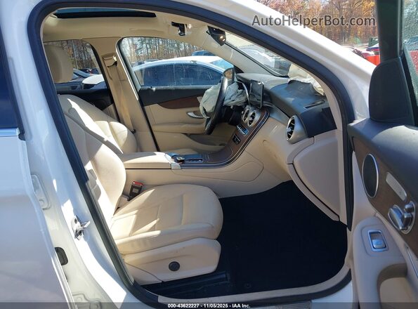 W1N0G8EB4NG118256 2022 MERCEDES-BENZ GLC 300 White Սալոնի դիմացի տեսք