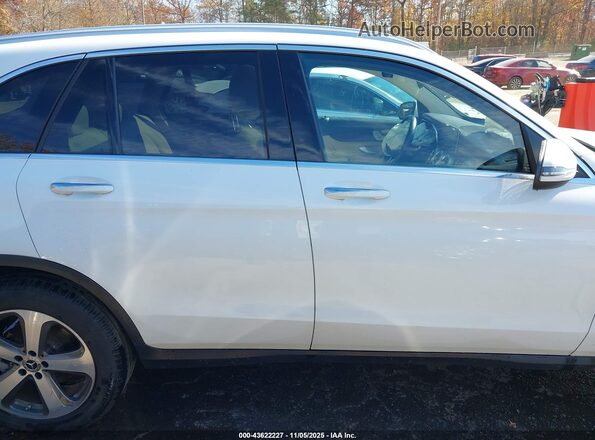 W1N0G8EB4NG118256 2022 MERCEDES-BENZ GLC 300 White Սալոնի հետևի տեսք