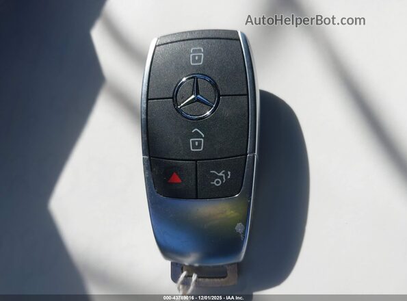 W1N0G8EB6LF855543 2020 MERCEDES-BENZ GLS 450 White Առջևի վահանակի տեսք