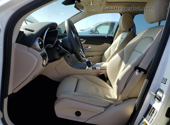 W1N0G8EB6MF900594 2021 MERCEDES-BENZ GLC-CLASS White წინა სალონის ხედი