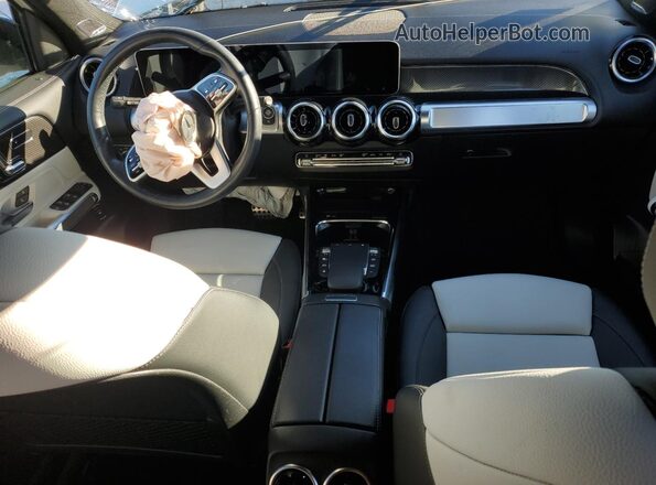 W1N4M4HB4MW106370 2021 MERCEDES-BENZ GLB-CLASS White Dashboard view
