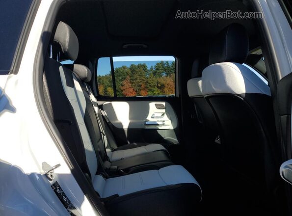 W1N4M4HB4MW106370 2021 MERCEDES-BENZ GLB-CLASS White Rear interior view