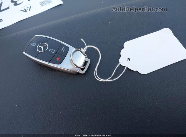 W1N4N4HB1NJ409604 2022 MERCEDES-BENZ GLA White Widok deski rozdzielczej