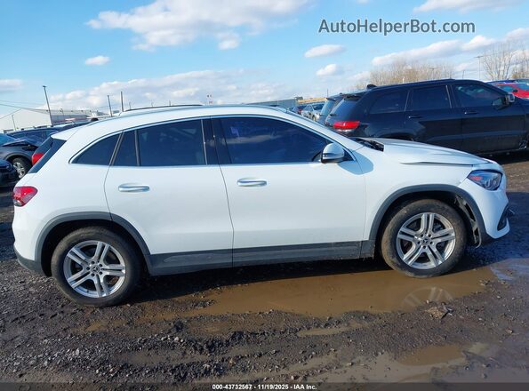 W1N4N4HB1NJ409604 2022 MERCEDES-BENZ GLA White Widok wnętrza z tyłu