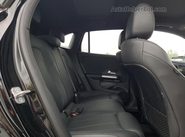 W1N4N4HBXPJ525533 2023 MERCEDES-BENZ GLA Black Սալոնի հետևի տեսք