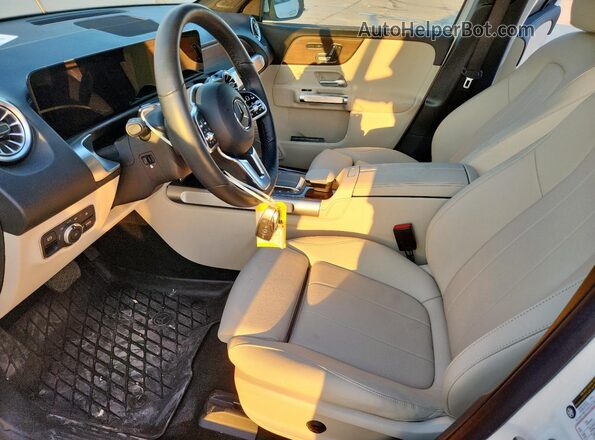 W1N9M0KB3PN059785 2023 MERCEDES-BENZ EQB White Widok wnętrza z przodu