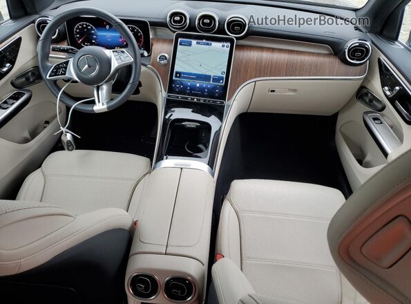 W1NKM4HB4PF054105 2023 MERCEDES-BENZ GLC-CLASS Blue Widok deski rozdzielczej