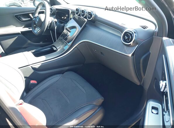 W1NKM8HBXSF278348 2025 MERCEDES-BENZ AMG GLC 43 Black Widok wnętrza z przodu