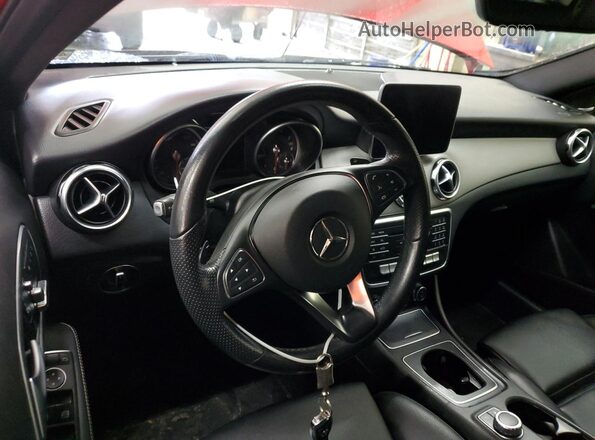 W1NTG4EB1LU031029 2020 MERCEDES-BENZ GLA Red Dashboard view