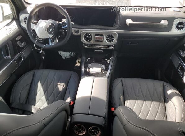 W1NWH5AB7SX024539 2025 MERCEDES-BENZ G-CLASS White Widok deski rozdzielczej