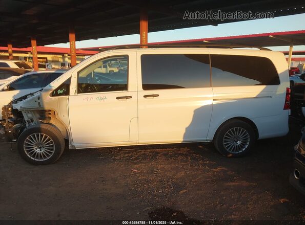 W1WV0FEYXP4234774 2023 MERCEDES-BENZ METRIS White 