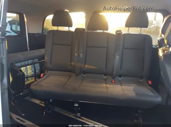 W1WV0FEYXP4234774 2023 MERCEDES-BENZ METRIS White Widok naklejki z numerem VIN