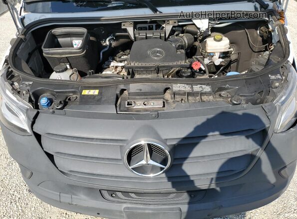 W1Y4NCHY7RT169101 2024 MERCEDES-BENZ SPRINTER White Vista del compartimento del motor