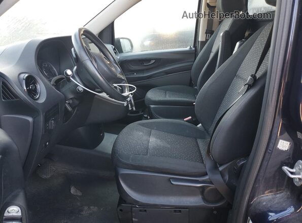 W1YV0CEY4N3977097 2022 MERCEDES-BENZ METRIS Blue Front interior view