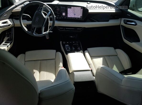 WA124BGF1SA025516 2025 AUDI OTHER White Vista del salpicadero