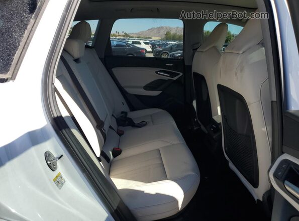 WA124BGF1SA025516 2025 AUDI OTHER White Vista interior trasera