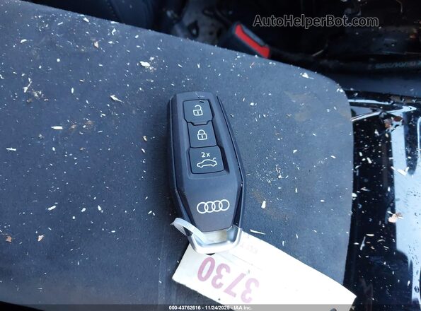 WA125BGF8SA070028 2025 AUDI SQ6 Gray Dashboard view