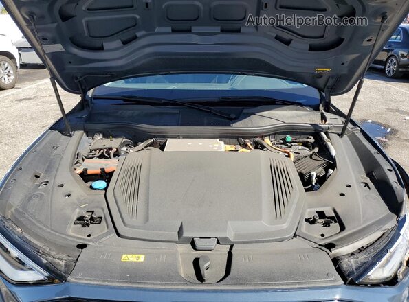 WA12AAGE2NB011584 2022 AUDI E-TRON Blue Widok komory silnika