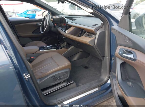 WA134BGF8SA036596 2025 AUDI Q6 E-TRON Dark Blue Вид салону спереду