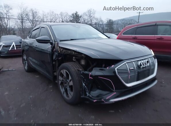 WA13AAGE9MB026697 2021 AUDI E-TRON Черный Вид спереди