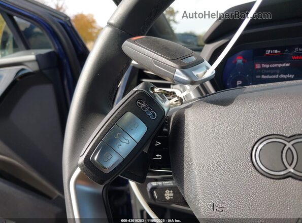 WA13UBFZ0SP026606 2025 AUDI Q4 Blue 