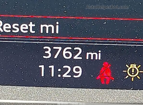 WA13UBFZ0SP026606 2025 AUDI Q4 Blue 