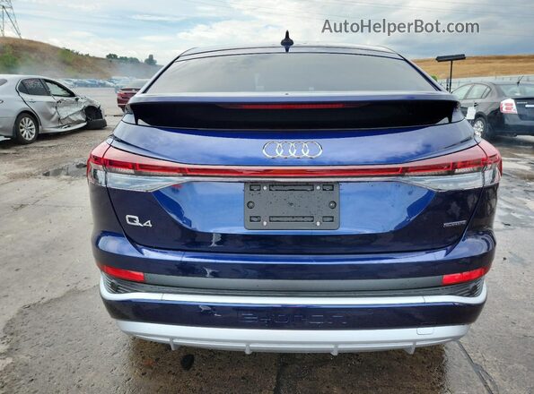 WA13UBFZ5RP083670 2024 AUDI Q4 Синий Вид сзади