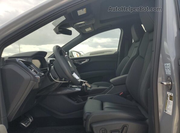 WA14UBFZ0SP032457 2025 AUDI Q4 Gray 
