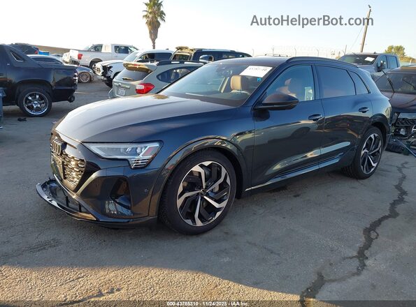 WA15AAGE7RB055275 2024 AUDI Q8 E-TRON Gray Առջևի ձախ երեք քառորդ տեսարան
