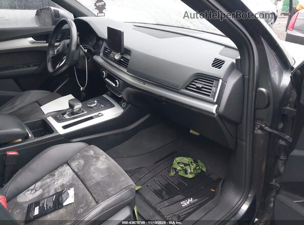 WA1A4AFY7K2106166 2019 AUDI SQ5 Gray წინა სალონის ხედი
