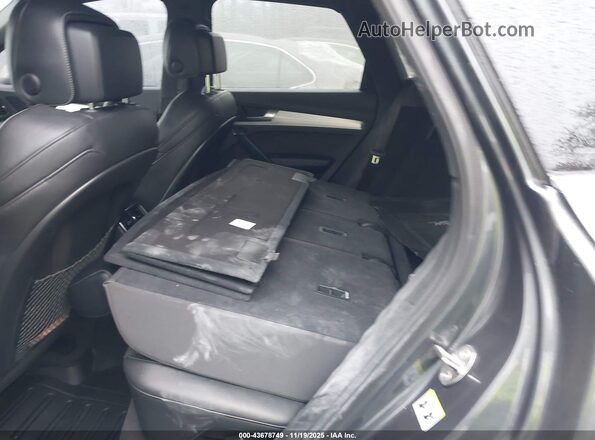 WA1A4AFY7K2106166 2019 AUDI SQ5 Gray VIN კოდის სტიკერის ხედი