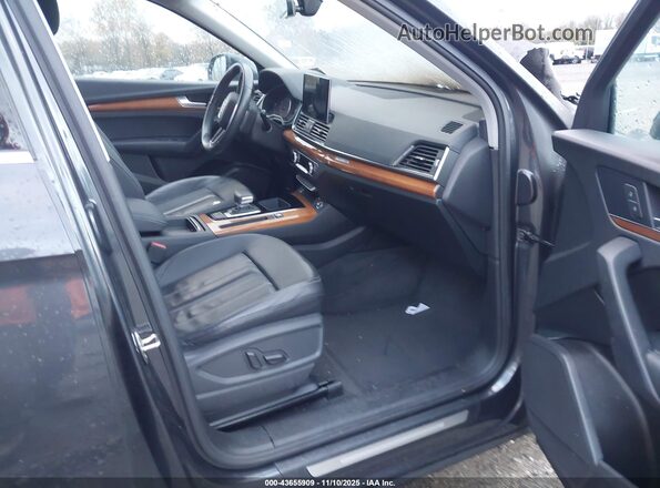 WA1AAAFY0M2038790 2021 AUDI Q5 Gray Սալոնի դիմացի տեսք