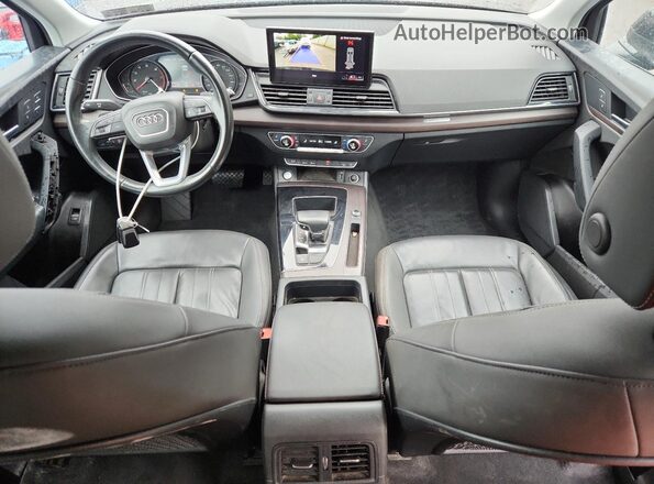 WA1AAAFY8M2080883 2021 AUDI Q5 Black Widok deski rozdzielczej