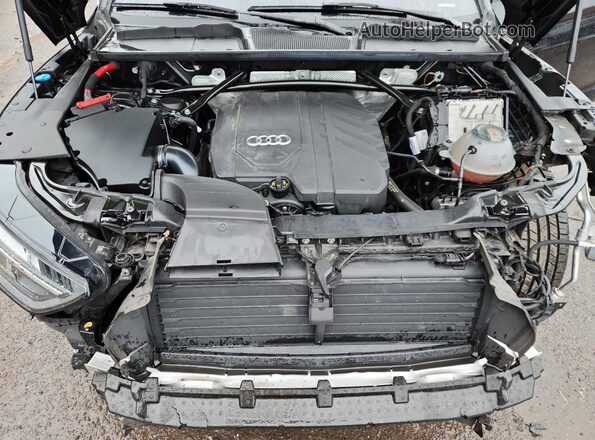 WA1AAAFY8M2080883 2021 AUDI Q5 Black Widok komory silnika