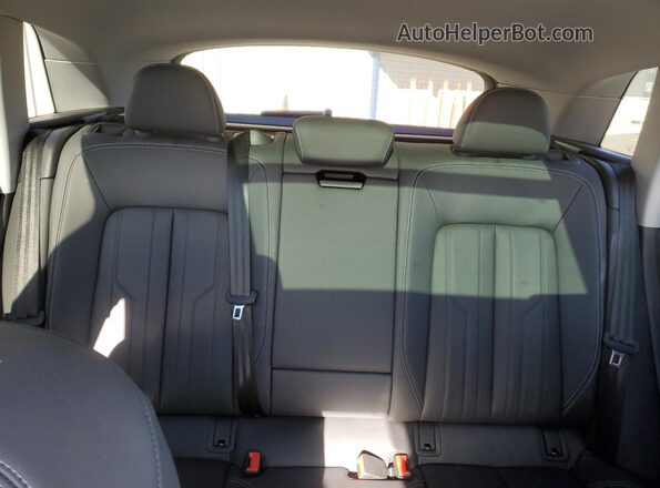 WA1AAAGE6NB012037 2022 AUDI E-TRON Белый Вид задних сидений