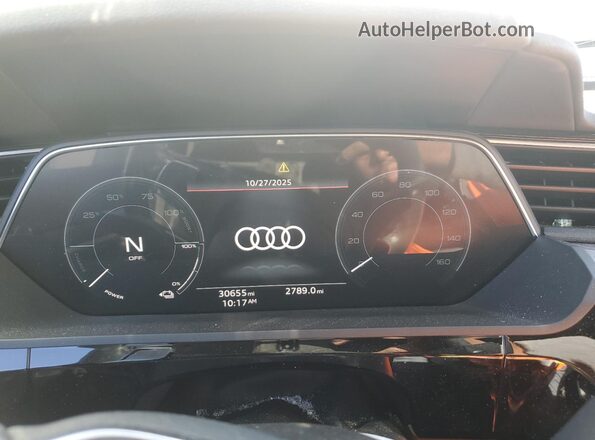 WA1AAAGE6NB012037 2022 AUDI E-TRON Белый Вид щитка приборов