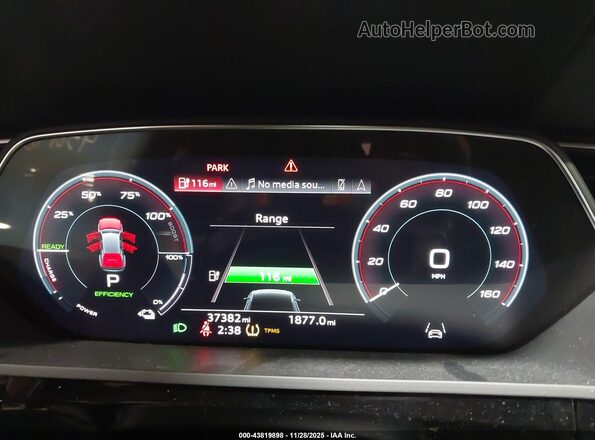 WA1AAAGE8MB008070 2021 AUDI E-TRON Black Вид задніх сидінь