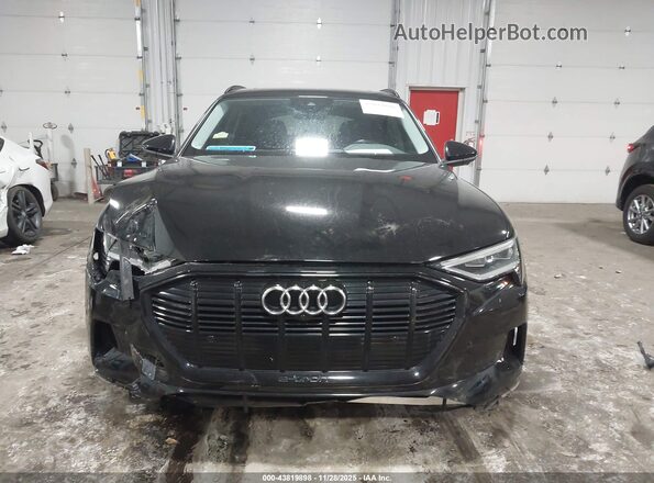 WA1AAAGE8MB008070 2021 AUDI E-TRON Black Вид задньої частини салону